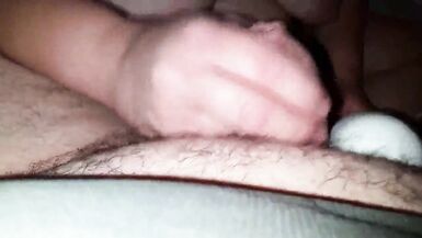 Petite bite se fait sucer par sa grosse femme - 12 image
