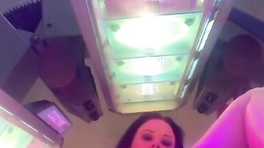 Model Masturbating in Crowded Tanning Salon - 11 image