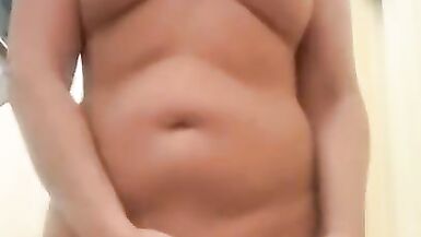 Model Masturbating in Crowded Tanning Salon - 3 image
