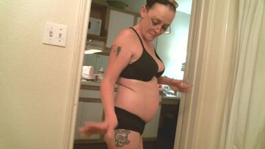Good Housewife Cleans Kitchen - 1 image