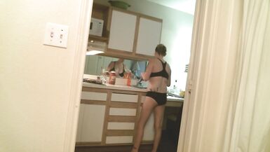 Good Housewife Cleans Kitchen - 6 image