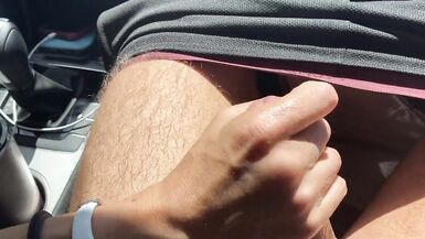POV MILF Foot Tease и Handjob во время вождения автомобиля - 11 image