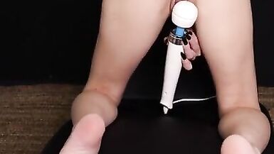 Kiki Deez Frees the Ta Ta's and Cums 4 Times! - 12 image