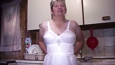 Deux femmes coquines en lingerie