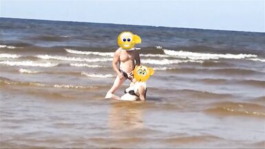 Mit einer Sekretärin am Meer - 4 image