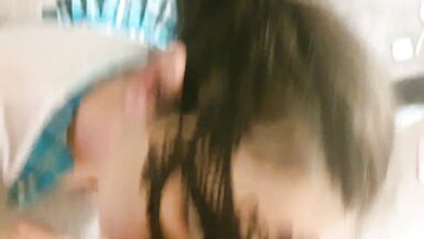 Thick Pigtailed MILF Throatfucked bis Icum in ihrer Kehle - 5 image