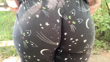 Big Ass Wedgie Pawg Mom Public - 4 image