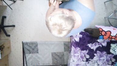 paid off with a blowjob with an electrician - 10 image