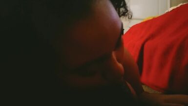 BBW mixto ébano chica giving cabeza - 1 image