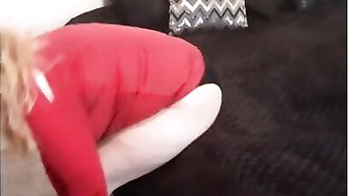 SEXY MILF GETS CAUGHT PLAYING WITH HER PUSSY!! - 2 image