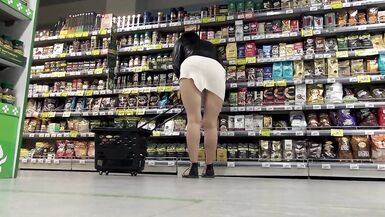 peep, I'm in the store today without panties. - 15 image