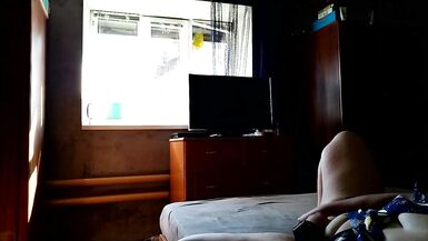 Milf fucks herself for window cleaner - 9 image