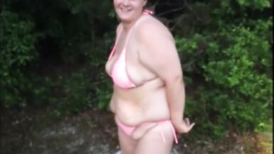 Chubby Bikini Stepmom Gets Pussy Used and Sucks Dicks and Swallow - 3 image
