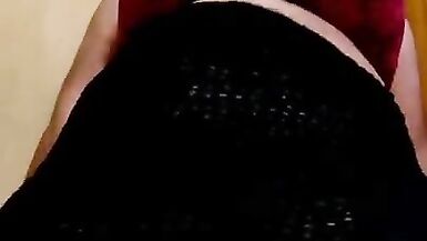 Sexy MILF Indian Bhabi Honey kühlt ihre heißen Brüste ab - 11 image