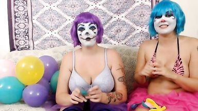 Clowns behind the Scene Katy Cams and Venus Valkyrie - 1 image