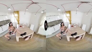 Granny and Jenny and cucumber in VR porn - 4 image