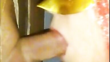 Mamo haciendo gemir de placer en un caliente Glory Hole. - 8 image