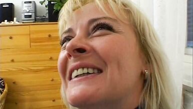 German Milf shows Fuck Skills to MilfHunter - 6 image