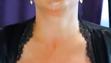 Succhiato dal fratellastro e Titjob fino a sborrare - 10 image