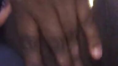 Il faut que je sorte cette noix de là ! continuez à chercher !