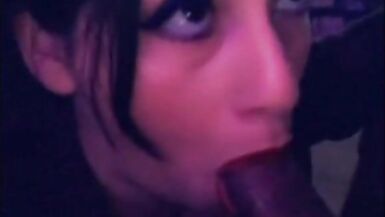 Sucer la grosse bite de mon mari !