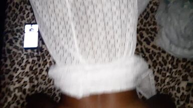 Dirty Black Slut nimmt Daddies White Dick - 9 image