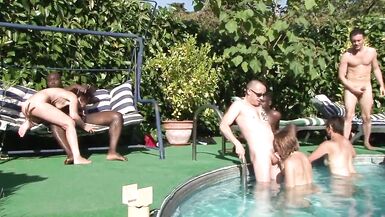 Mature housewife MILF gangbang orgy with BBC - 14 image