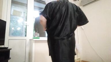 I suck a dick and jerk off to a window cleaner - 2 image