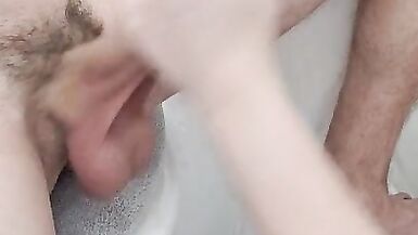 Frau gibt den besten Handjob. Ich kam so hart. - 4 image