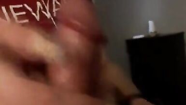 Step Mom saugt großen Schwanz. Explosiver Cumshot! - 7 image