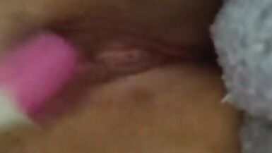 Sensual Sunshine Teasing Pussy - 7 image