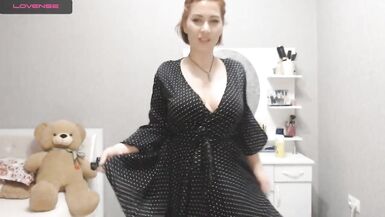 Big ass russian milf caresses her pussy - 11 image