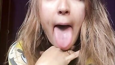Hermosa Mujer Anime con Ahegao en la Cara - 14 image