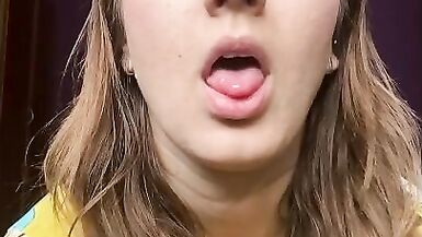 Hermosa Mujer Anime con Ahegao en la Cara - 2 image