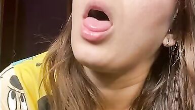 Hermosa Mujer Anime con Ahegao en la Cara - 6 image