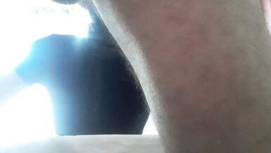 La femme est une fille méchante et elle est née pour avoir une bite dans sa bouche. - 3 image