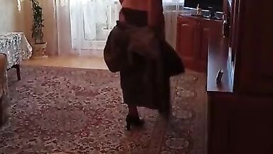 Mature asked her girlfriend to film her - 11 image