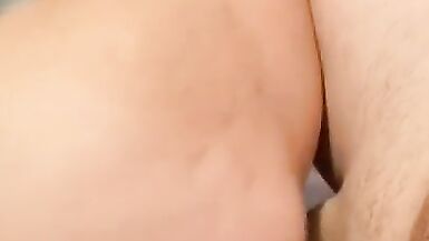 Follando MILF en Extremely Small NYC Hotel Room - 10 image
