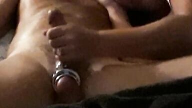 Paco gets a hand job from Nikki - 4 image
