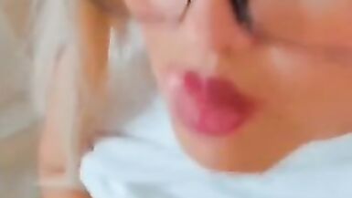 Thai Massage with Happy ending (my Dentist Cums in my Face while he's Working) - 5 image