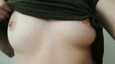 Hot Boobs Play - Laura Fatalle - 3 image