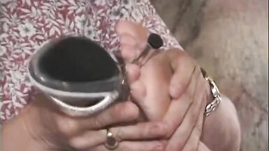 GRANDMA goes CRAZY - vol #32 - 3 image