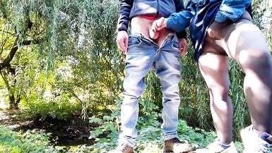 I helped a stranger to cum outdoor - 5 image