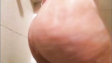 i masturbate in the bathroom