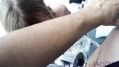 Mom blonde housewife gets  fucked by worker in her house! - 4 image