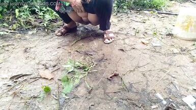 Desi Indian Aunt Outdoor Public Pissing Video Compilation - 11 image