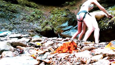 WATERFALL OUTDOOR - Romantic SENSUAL PEGGING - Switch - HARD DP PASSIONATE POUNDING! Stand Lift FUCK - 4 image