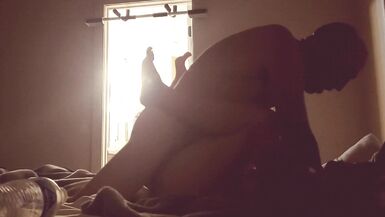 Petite Latina MILF vient se faire baiser par le Dr ! Partie 1 (gémissements)