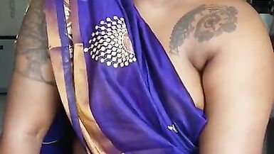 AMMA ILARIA TEACHES RAMESH HOW TO JERK OFF - 3 image