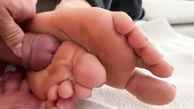 NYLON PANTYHOSE DOUBLE CUMSHOT (By Jossie Fox) - 13 image